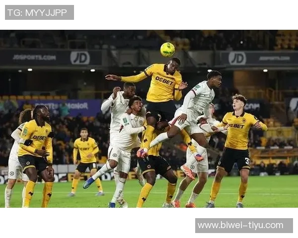 米体报道那不勒斯球迷在埃因霍温被捕事件引发欧冠高风险警惕